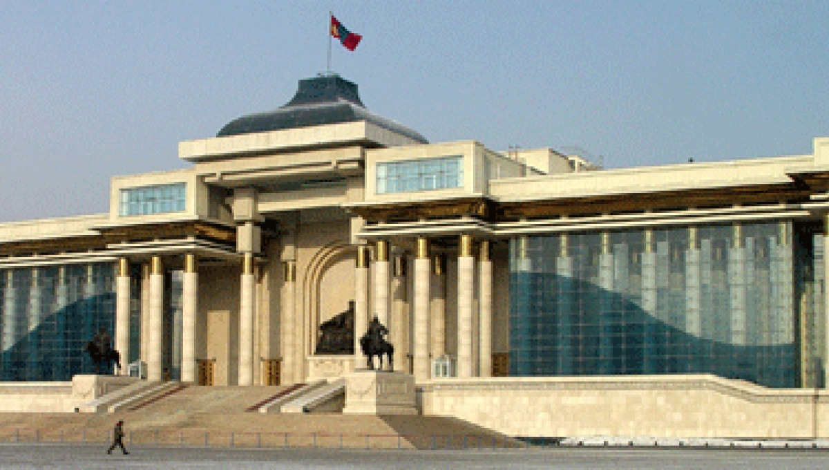 Бүх нийтийн амралт бямба, ням гарагт тохиовол дараах ажлын өдрүүдэд нь шилжүүлдэг байх хуулийг энэ 7 хоногт УИХ-аар хэлэлцэнэ